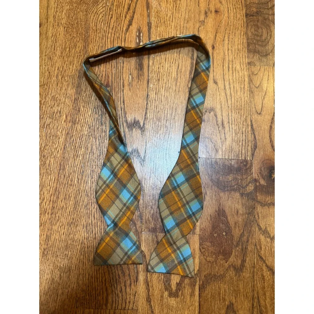 Carrot & Gibbs Handmade Pure Silk Bow Tie Brown Blue Plaid Adjustable Button Men